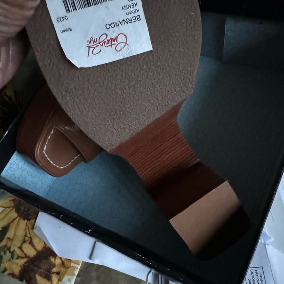 Bernardo slides - Picture 3 of 5